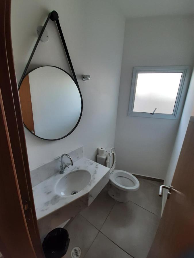 Sobrado Frente Ao Sesc, Wifi 300Mb, 2 Vagas Auto, Cozinha, Churrasqueira, Moderno E Reformado Bertioga Dış mekan fotoğraf