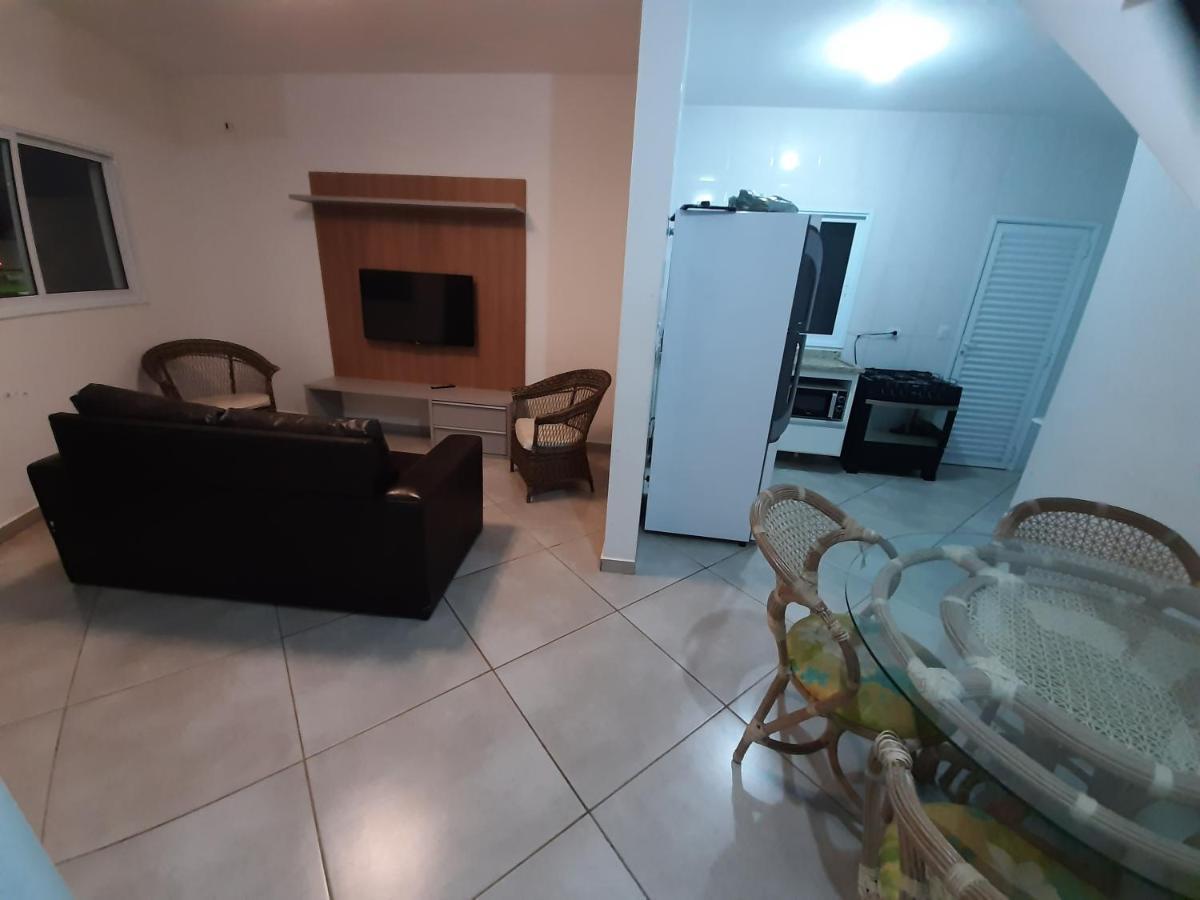 Sobrado Frente Ao Sesc, Wifi 300Mb, 2 Vagas Auto, Cozinha, Churrasqueira, Moderno E Reformado Bertioga Dış mekan fotoğraf